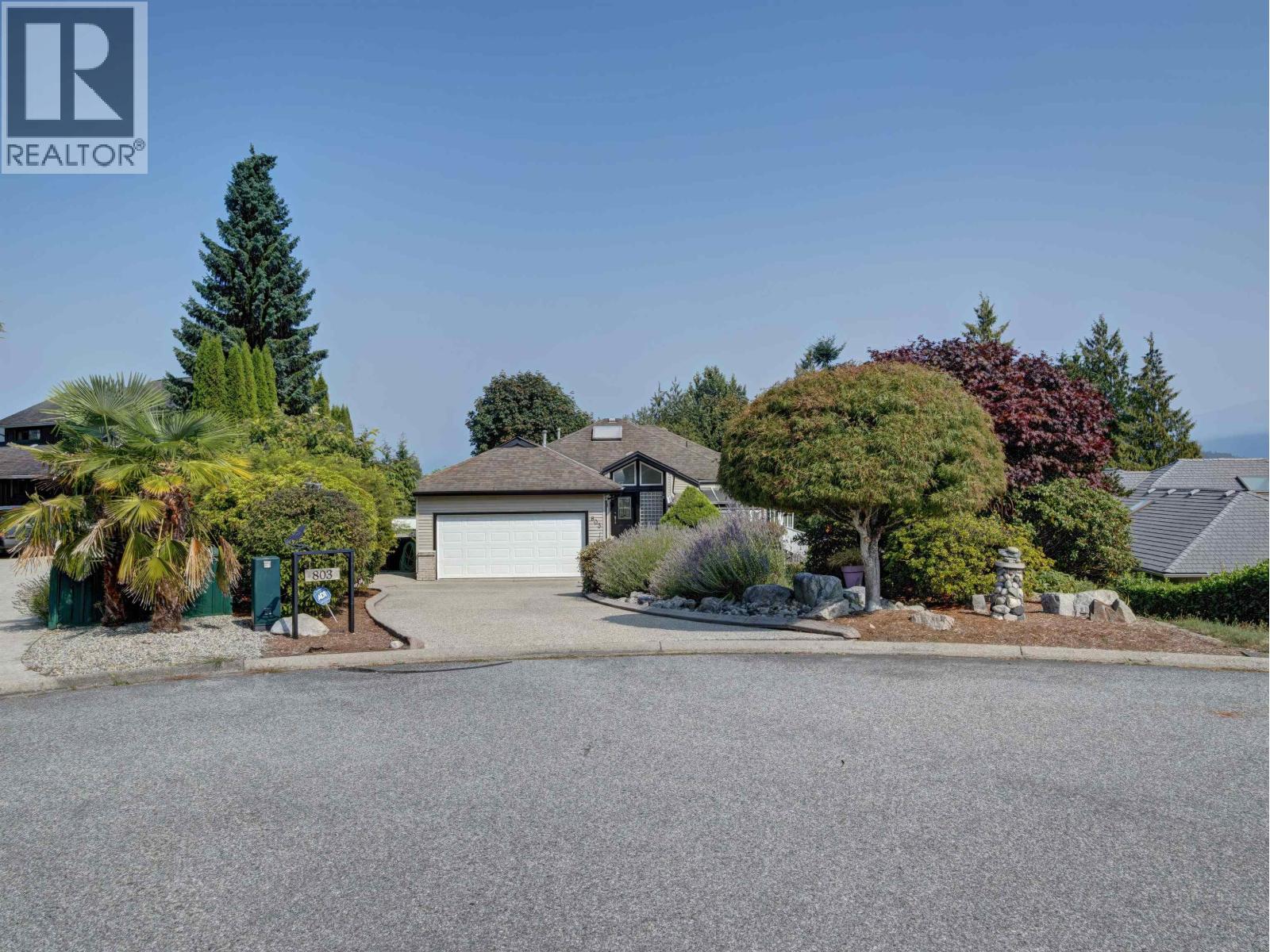 803 OCEANMOUNT BOULEVARD, Gibsons, British Columbia