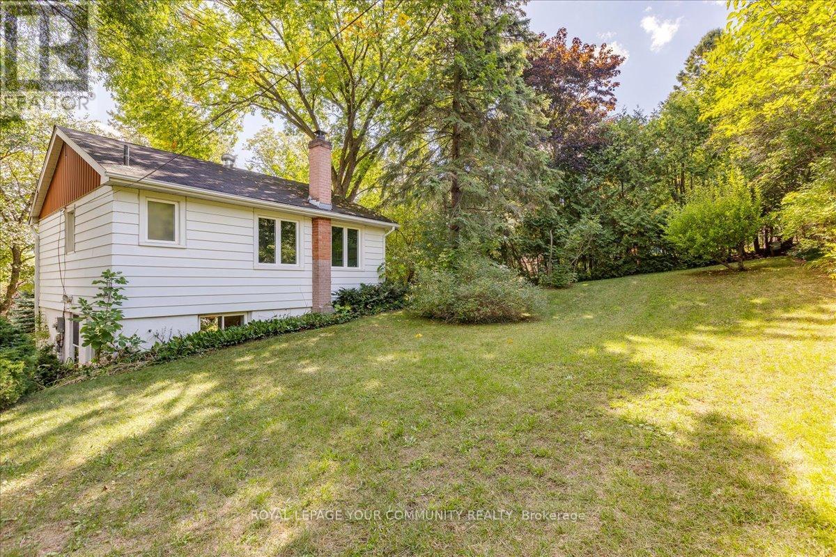 258 Lakeview Boulevard, Georgina, Ontario  L4P 2Y3 - Photo 19 - N12383265