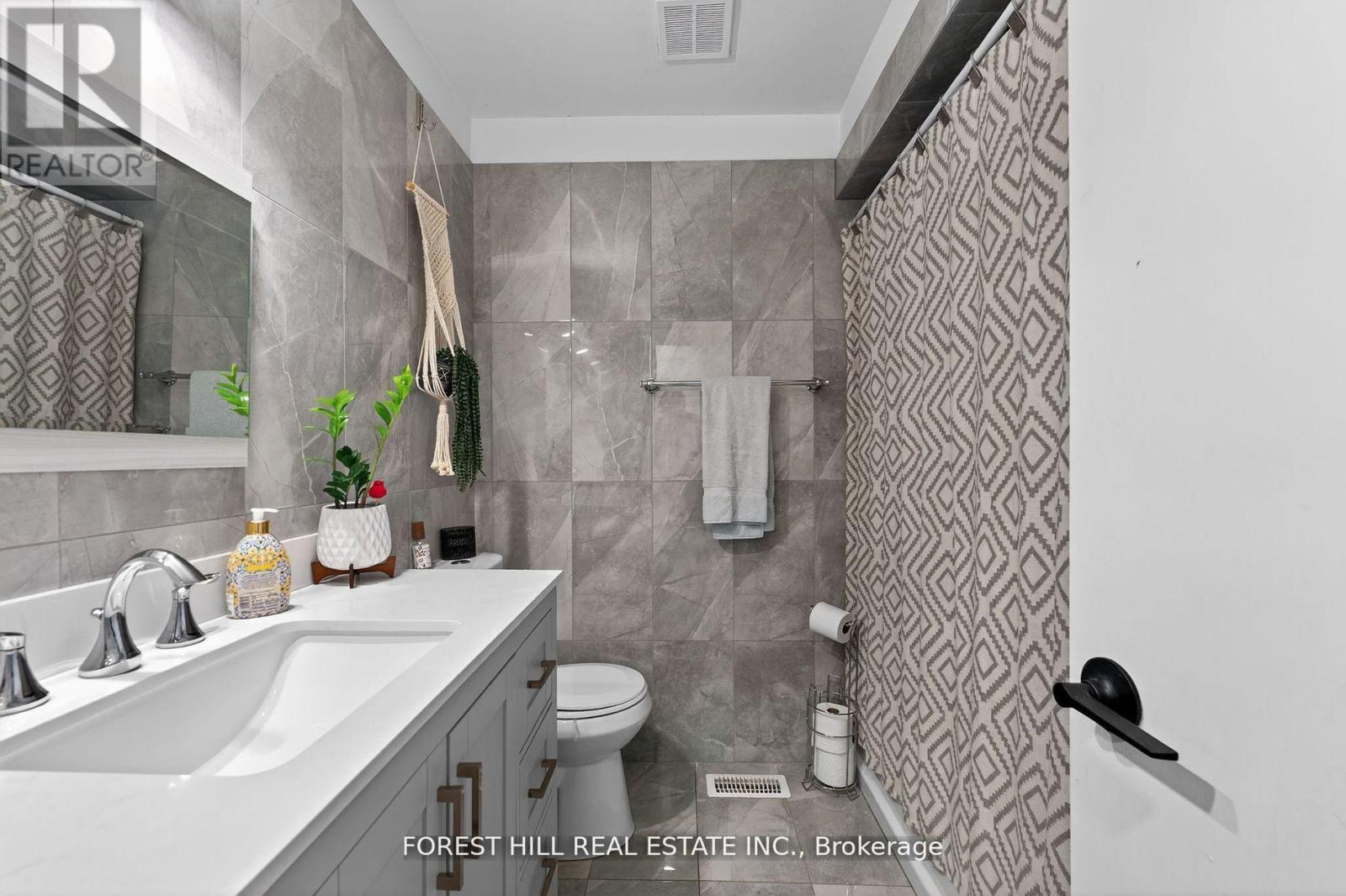 100 Andrew Park, Vaughan, Ontario  L4L 1E9 - Photo 28 - N12383272
