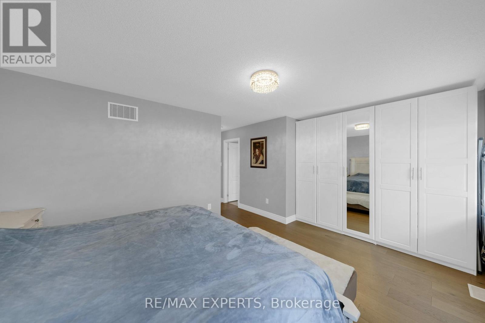 2190 Dawson Crescent, Innisfil, Ontario  L9S 0G9 - Photo 27 - N12383392