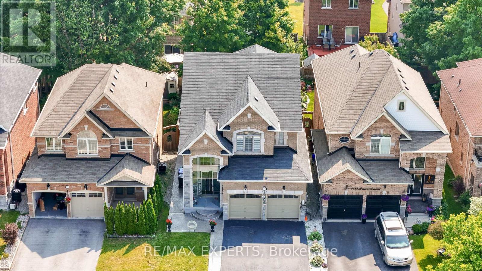 2190 Dawson Crescent, Innisfil, Ontario  L9S 0G9 - Photo 3 - N12383392