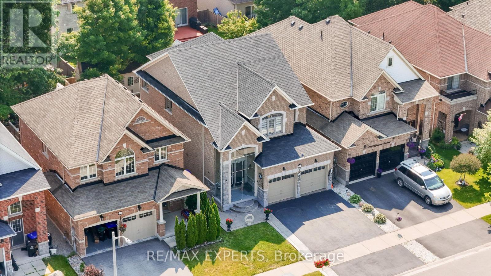 2190 Dawson Crescent, Innisfil, Ontario  L9S 0G9 - Photo 4 - N12383392