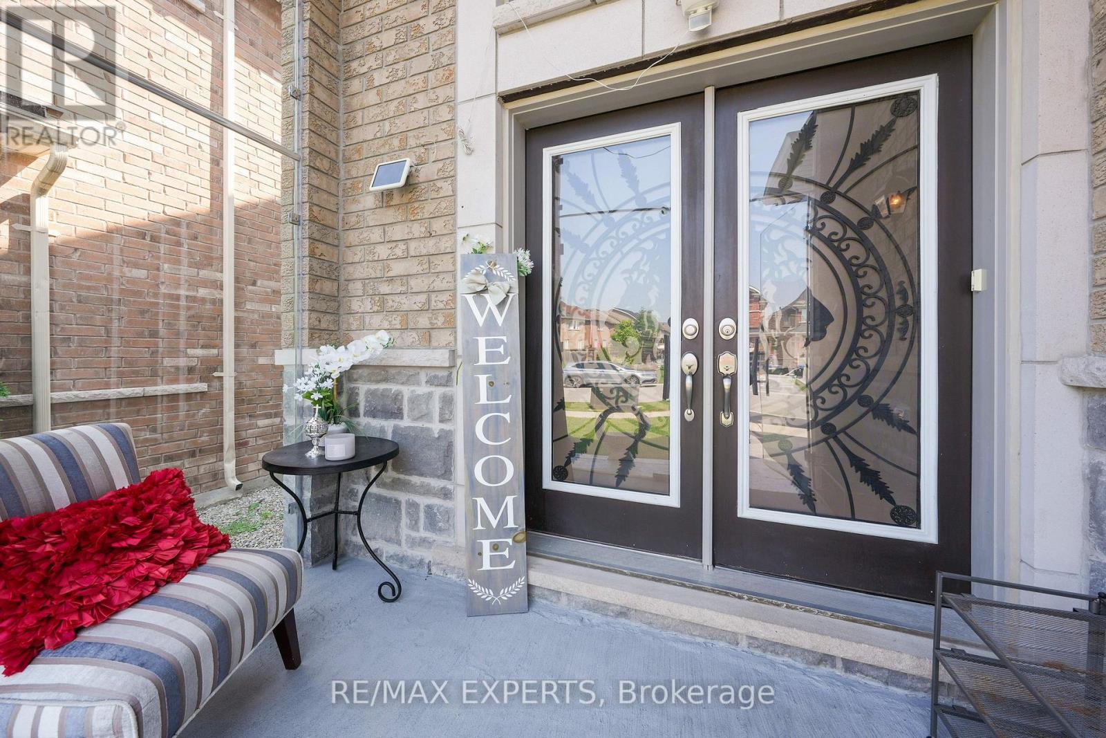 2190 Dawson Crescent, Innisfil, Ontario  L9S 0G9 - Photo 7 - N12383392