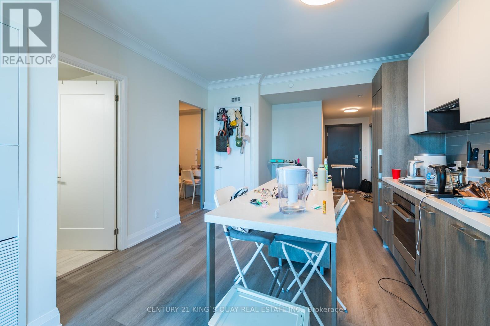 1702 - 18 Water Walk Drive, Markham, Ontario  L3R 6L5 - Photo 10 - N12383457