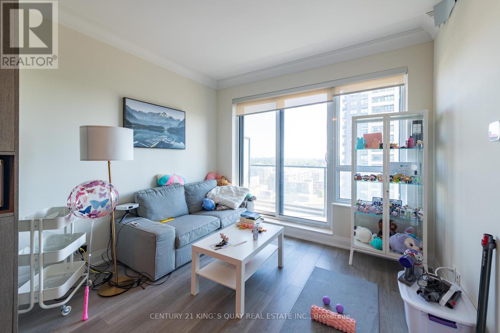 1702 - 18 Water Walk Drive, Markham, Ontario  L3R 6L5 - Photo 18 - N12383457