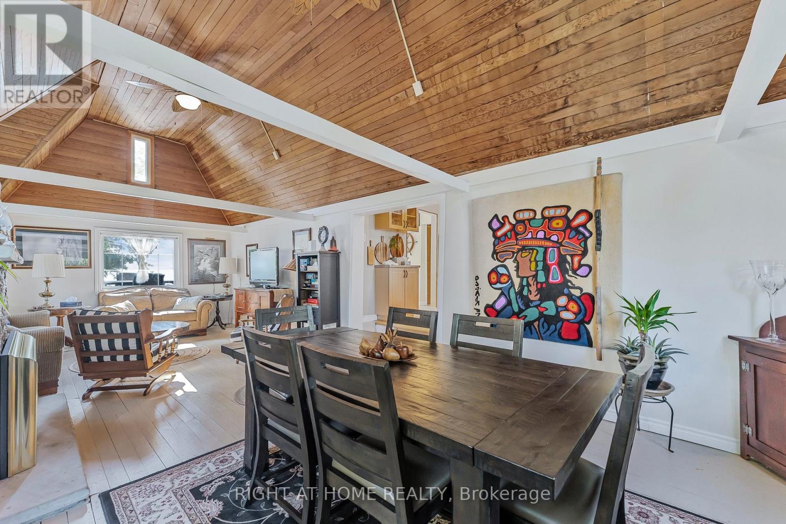 113 Minnetonka Road, Innisfil, Ontario  L9S 2V8 - Photo 13 - N12383459