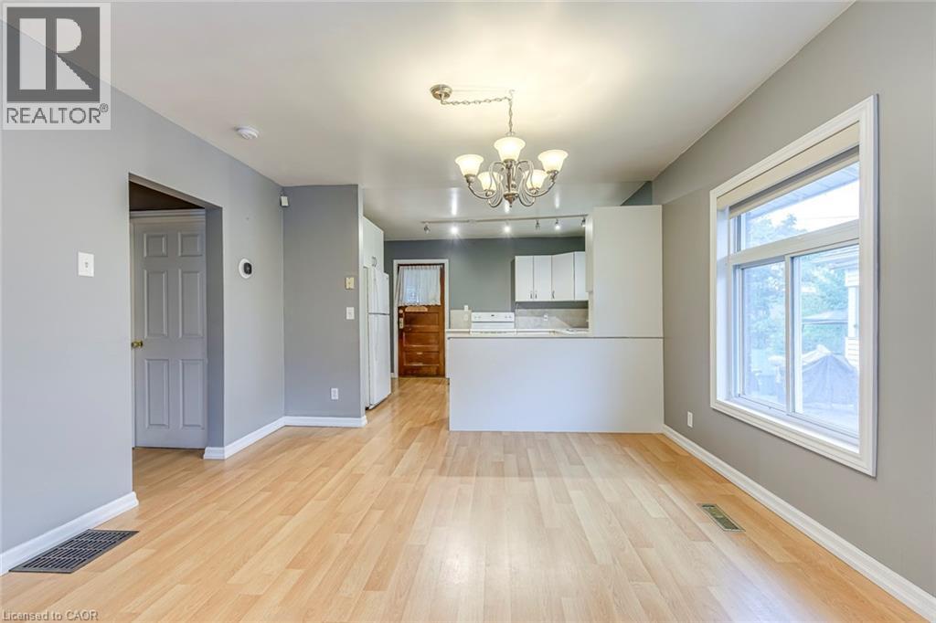 5188 Maple Street, Niagara Falls, Ontario  L2E 2N4 - Photo 9 - 40766543