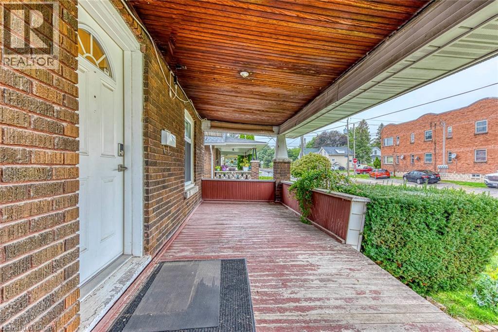 5188 Maple Street, Niagara Falls, Ontario  L2E 2N4 - Photo 3 - 40766543