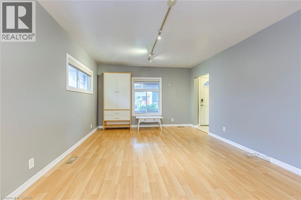 5188 Maple Street, Niagara Falls, Ontario  L2E 2N4 - Photo 8 - 40766543