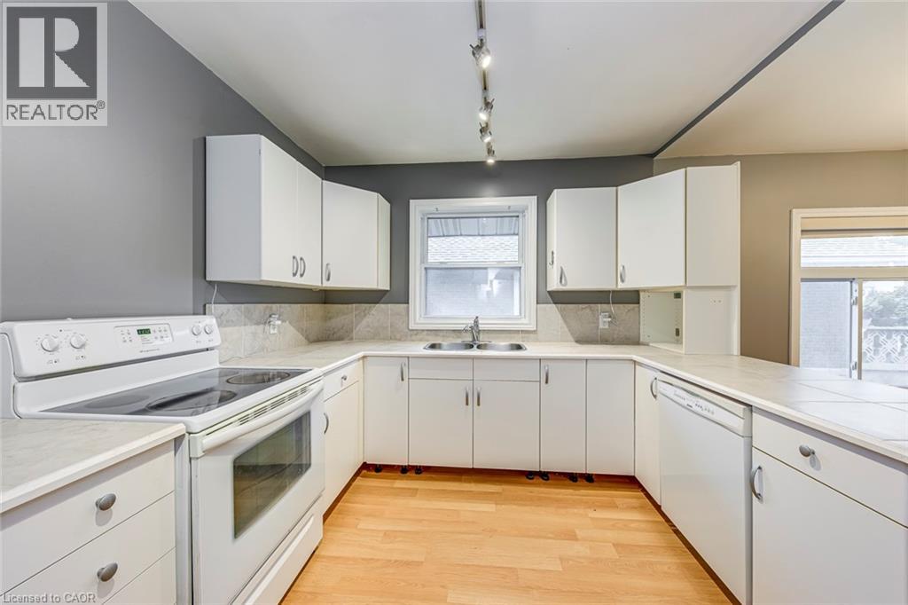 5188 Maple Street, Niagara Falls, Ontario  L2E 2N4 - Photo 13 - 40766543