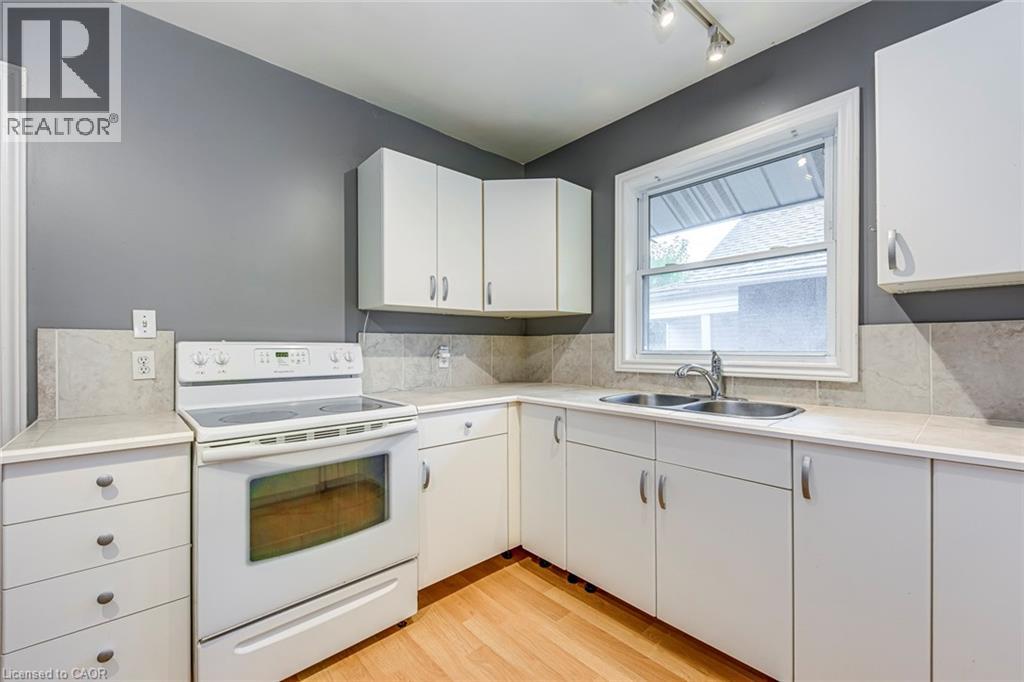 5188 Maple Street, Niagara Falls, Ontario  L2E 2N4 - Photo 15 - 40766543