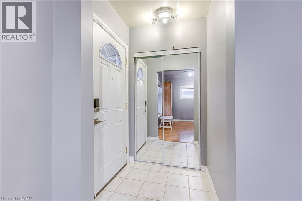 5188 Maple Street, Niagara Falls, Ontario  L2E 2N4 - Photo 5 - 40766543