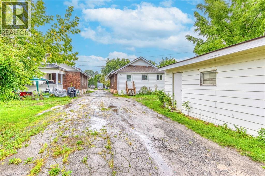 5188 Maple Street, Niagara Falls, Ontario  L2E 2N4 - Photo 33 - 40766543