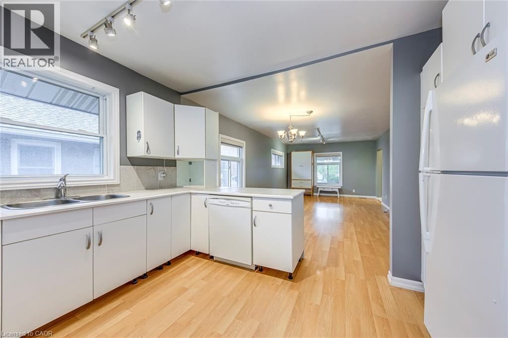 5188 Maple Street, Niagara Falls, Ontario  L2E 2N4 - Photo 14 - 40766543