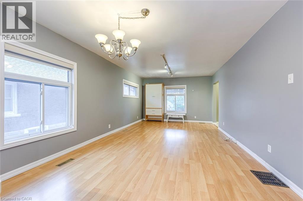 5188 Maple Street, Niagara Falls, Ontario  L2E 2N4 - Photo 10 - 40766543