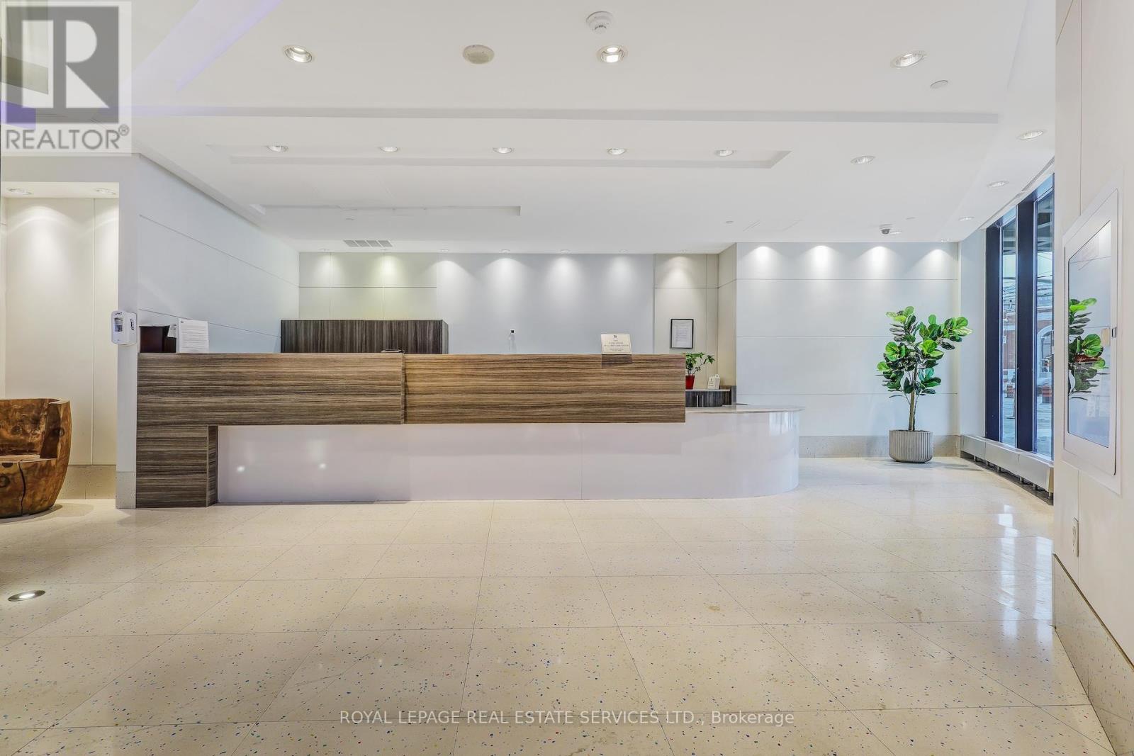 332 - 600 Fleet Street, Toronto, Ontario  M5V 1B7 - Photo 3 - C12371252