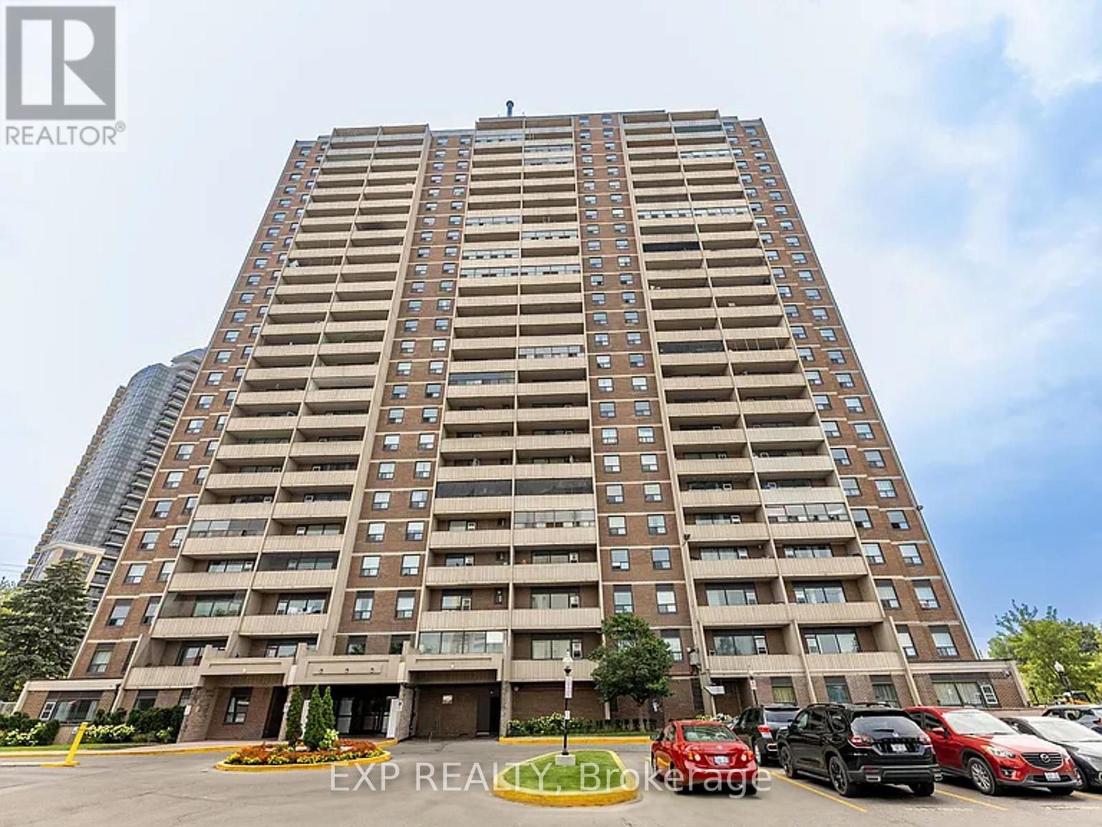 2006 - 3390 WESTON ROAD, Toronto, Ontario