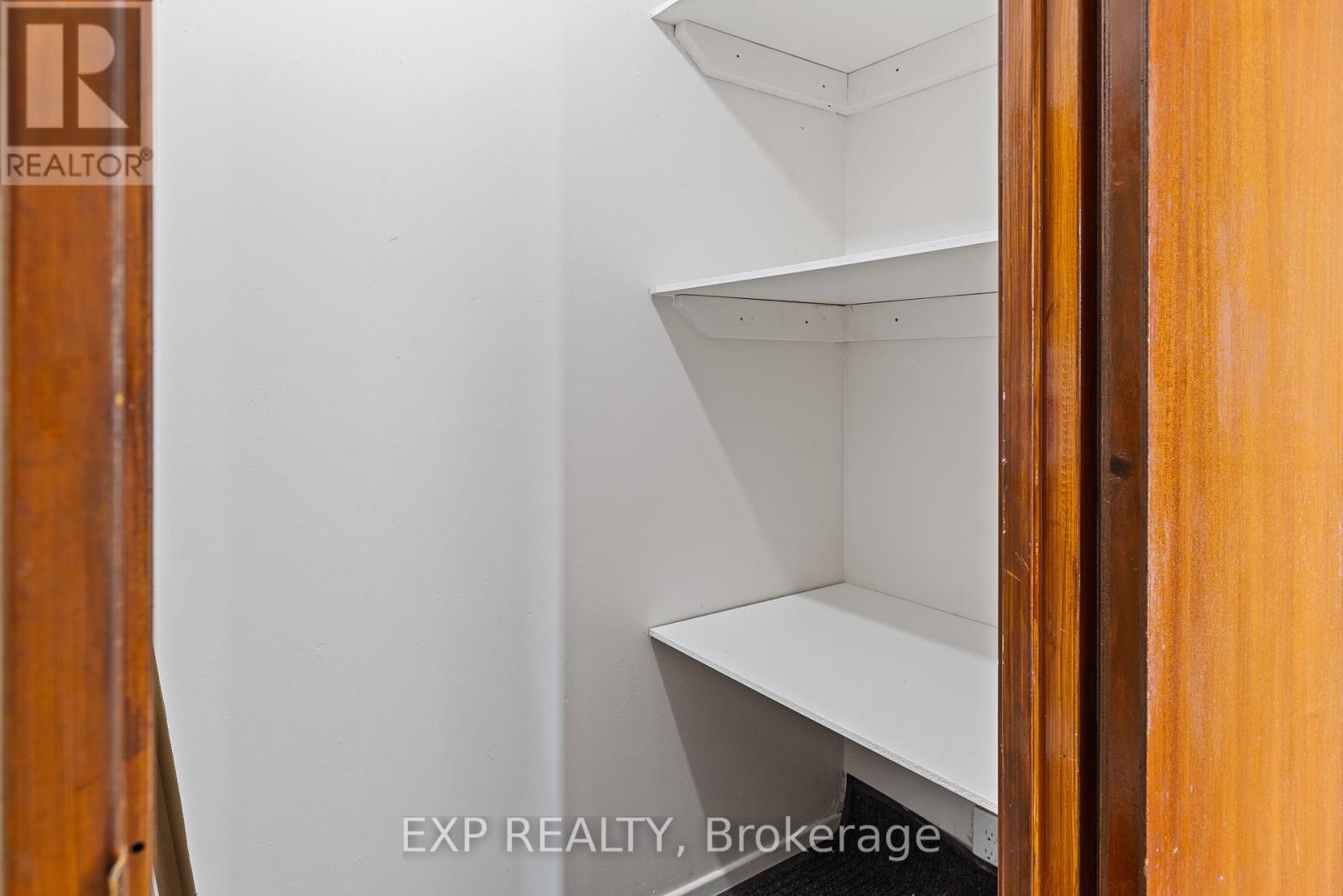 2006 - 3390 Weston Road, Toronto, Ontario  M9M 2X3 - Photo 19 - W12383293