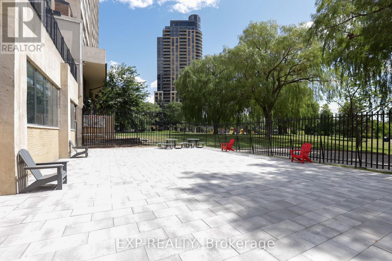 2006 - 3390 Weston Road, Toronto, Ontario  M9M 2X3 - Photo 26 - W12383293