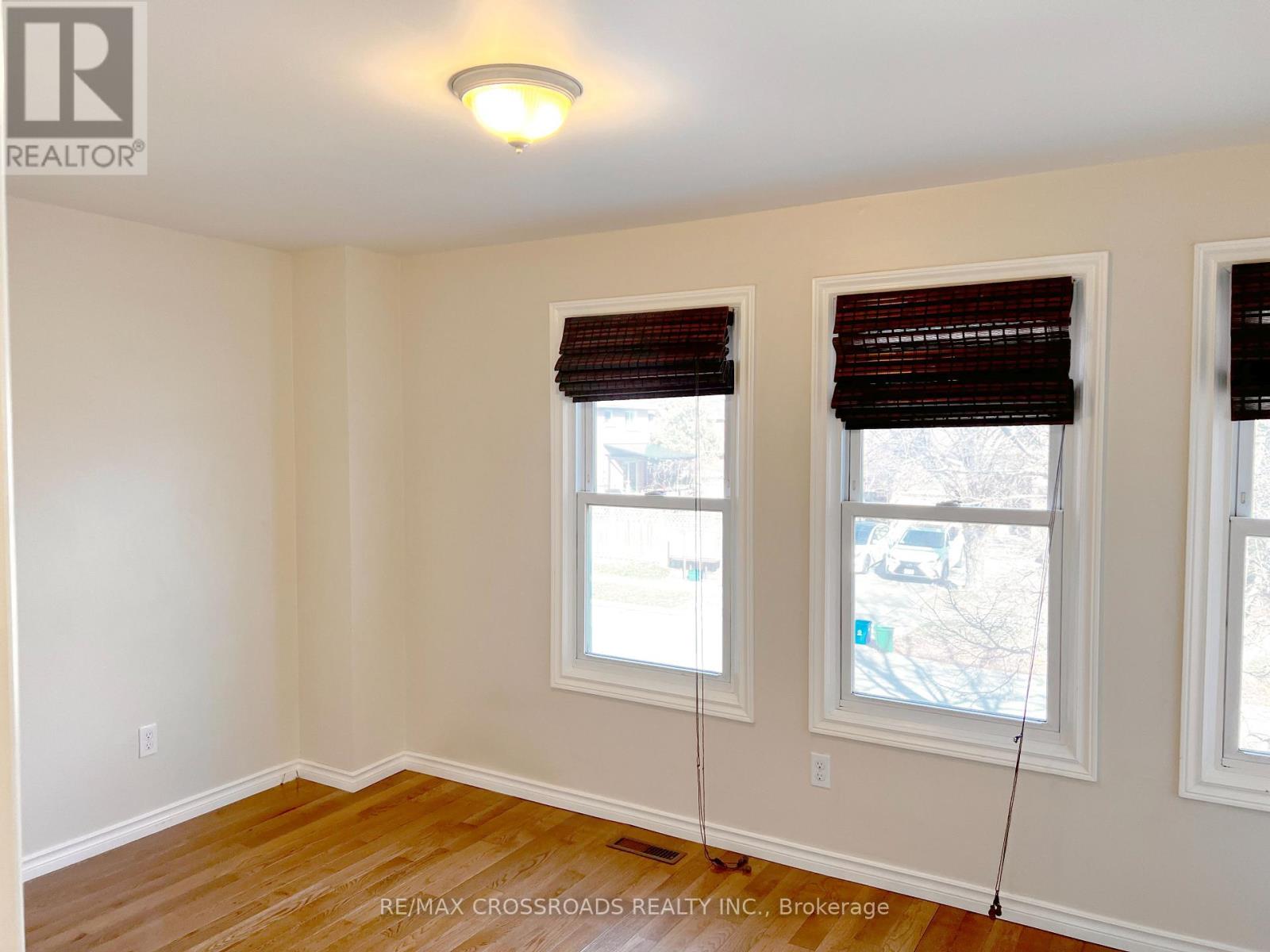1559 Parish Lane, Oakville, Ontario  L6M 2Z6 - Photo 7 - W12383337
