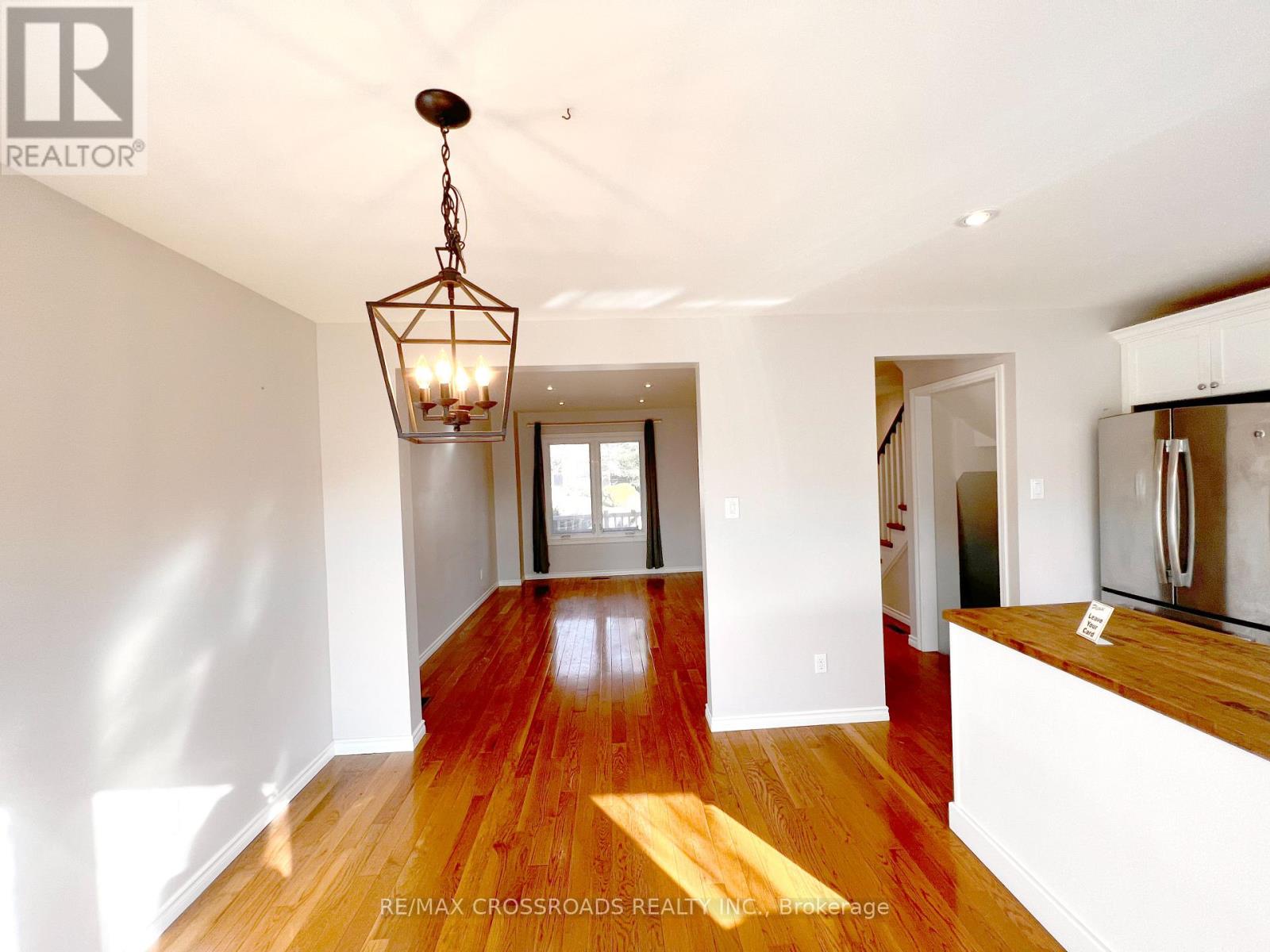1559 Parish Lane, Oakville, Ontario  L6M 2Z6 - Photo 9 - W12383337