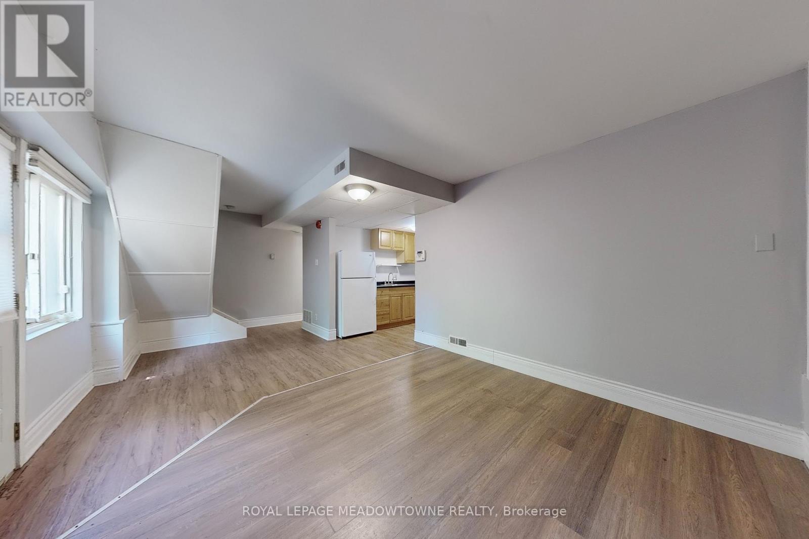 6 - 12 WESLEYAN STREET, Halton Hills, Ontario