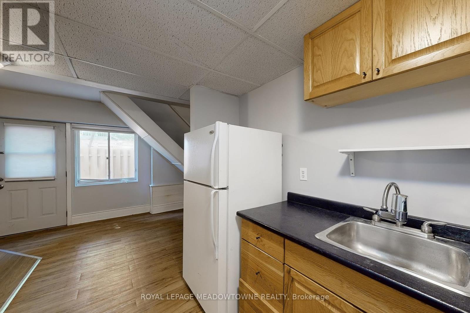 6 - 12 Wesleyan Street, Halton Hills, Ontario  L7G 2E1 - Photo 12 - W12383411