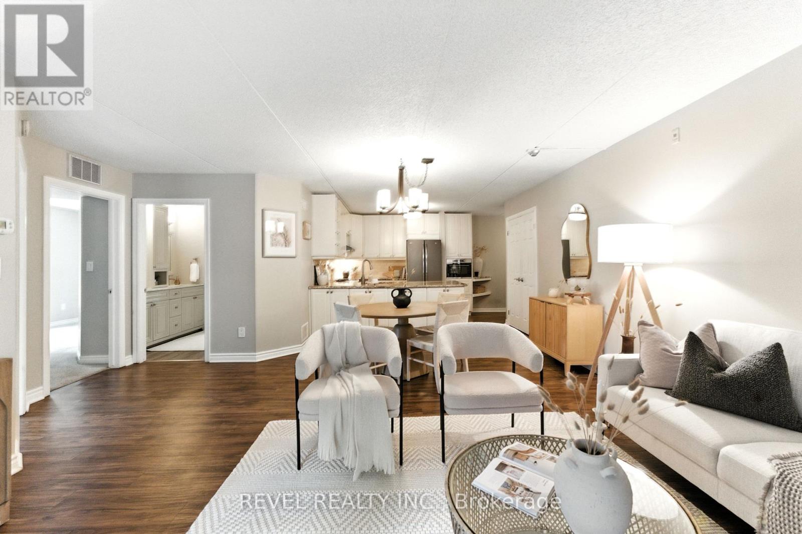 124 - 2030 Cleaver Avenue, Burlington (Headon), Ontario  L7M 4C3 - Photo 6 - W12383416