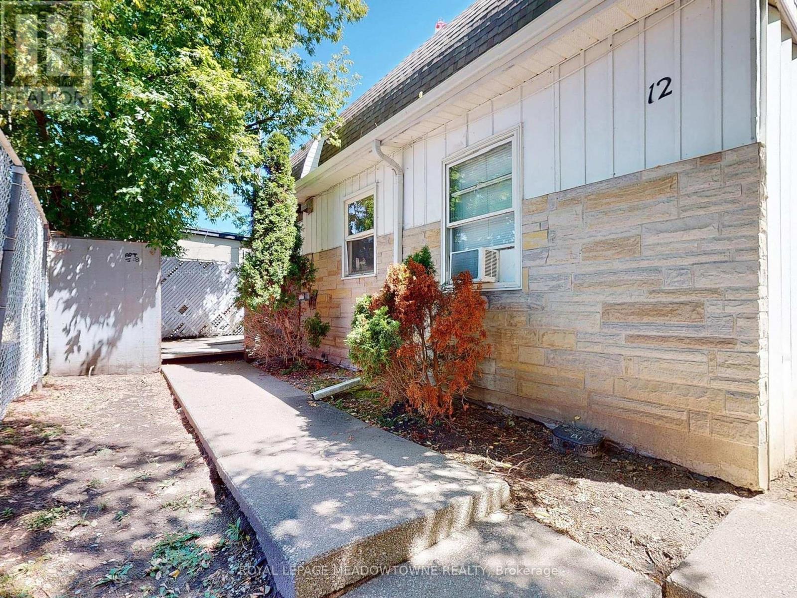 5 - 12 Wesleyan Street, Halton Hills, Ontario  L7G 2E1 - Photo 29 - W12383421