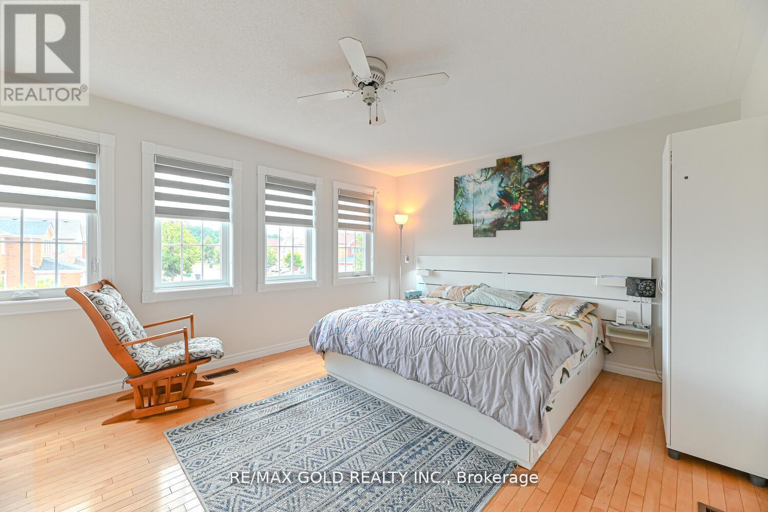89 Black Forest Drive, Brampton, Ontario  L6R 2E6 - Photo 19 - W12383428