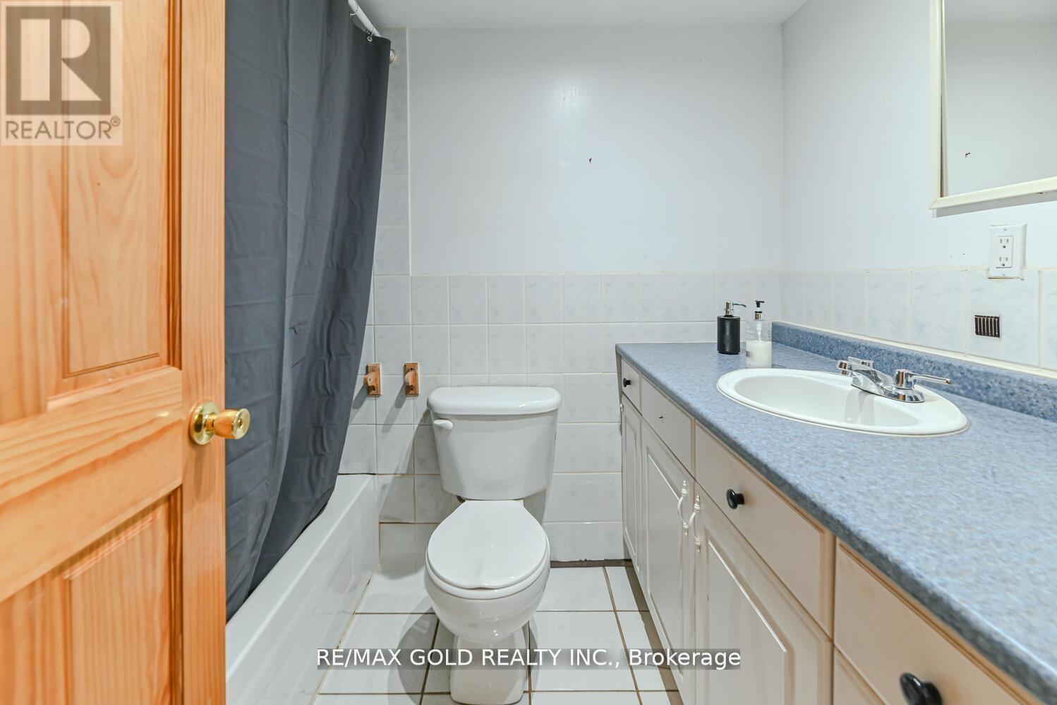 89 Black Forest Drive, Brampton, Ontario  L6R 2E6 - Photo 37 - W12383428