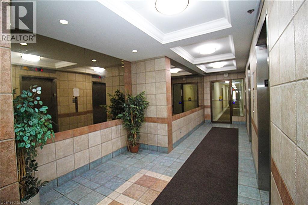 90 Ling Road Unit# 904, Scarborough, Ontario  M1E 4Y3 - Photo 8 - 40750786