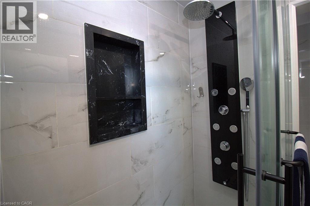 90 Ling Road Unit# 904, Scarborough, Ontario  M1E 4Y3 - Photo 25 - 40750786