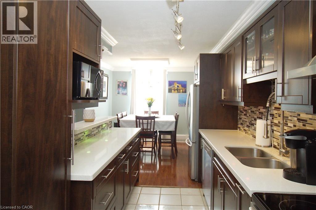 90 Ling Road Unit# 904, Scarborough, Ontario  M1E 4Y3 - Photo 12 - 40750786