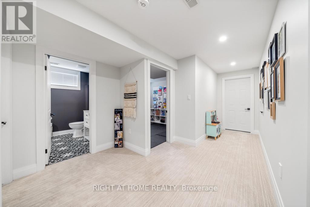 89 Lloyminn Avenue, Hamilton, Ontario  L9G 1H4 - Photo 32 - X12383359