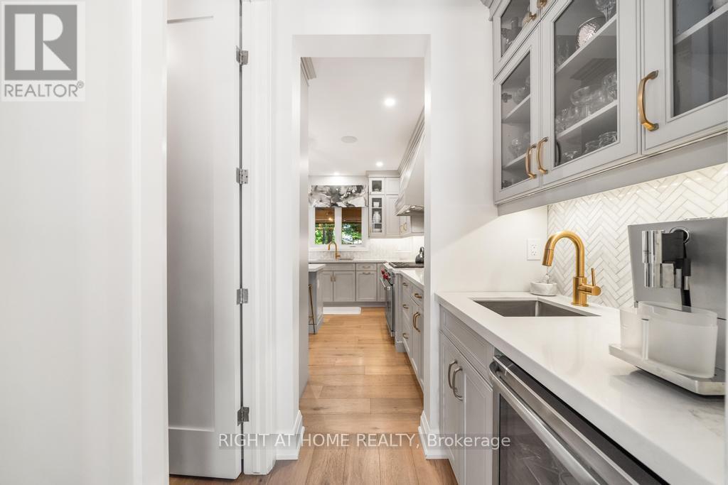 89 Lloyminn Avenue, Hamilton, Ontario  L9G 1H4 - Photo 7 - X12383359