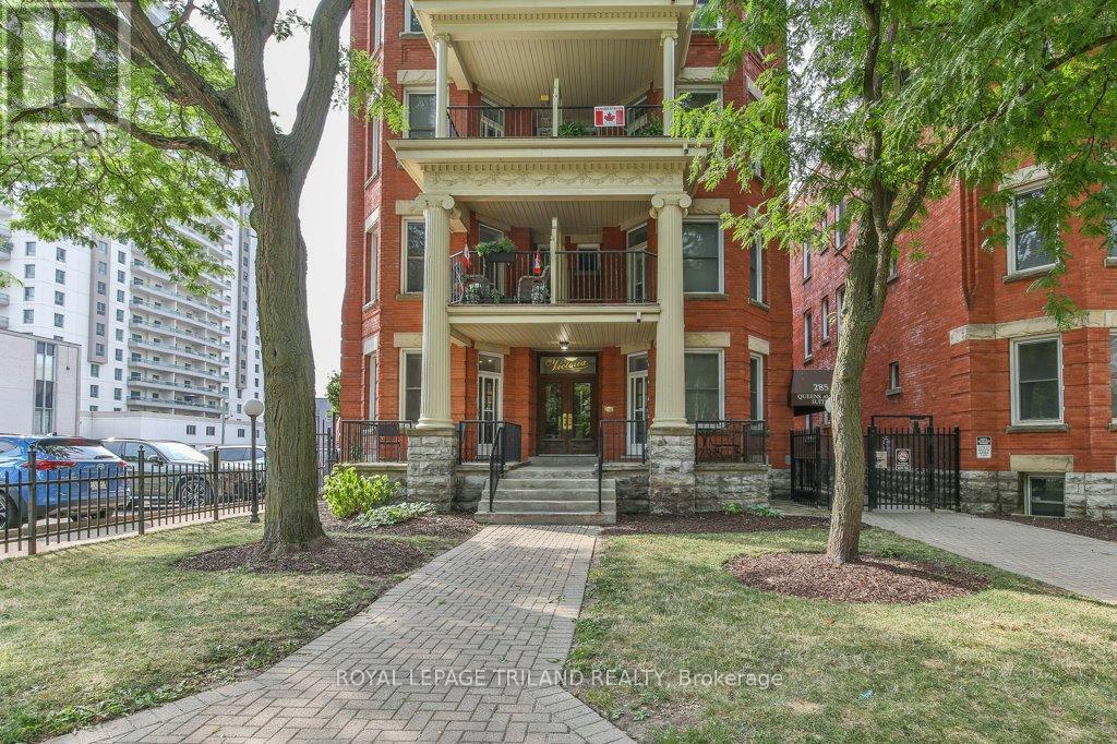 101 - 285 Queens Avenue, London East, Ontario  N6B 1X2 - Photo 2 - X12349521