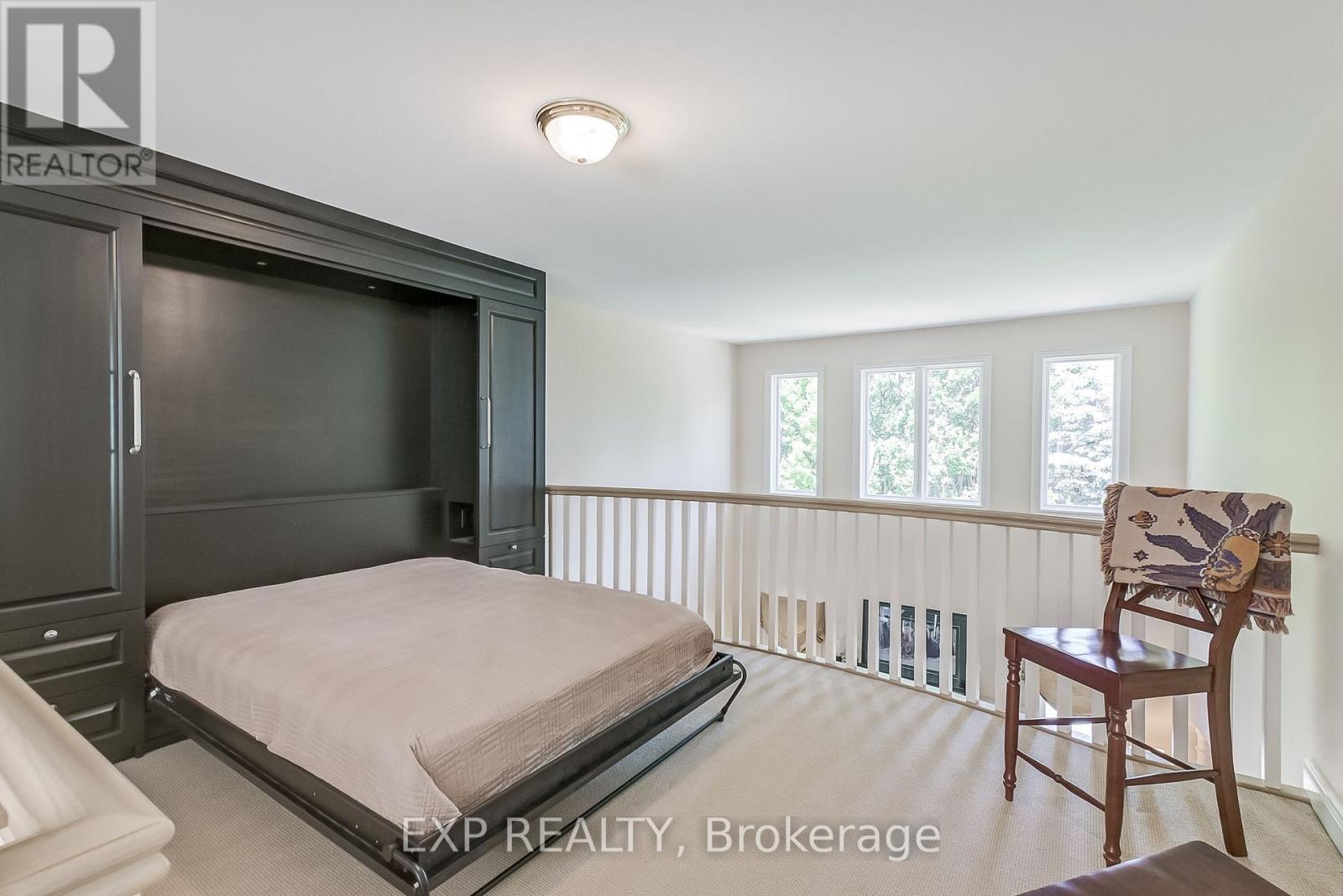 806 Hidden Grove Lane, Mississauga, Ontario  L5H 4L3 - Photo 17 - W12381329