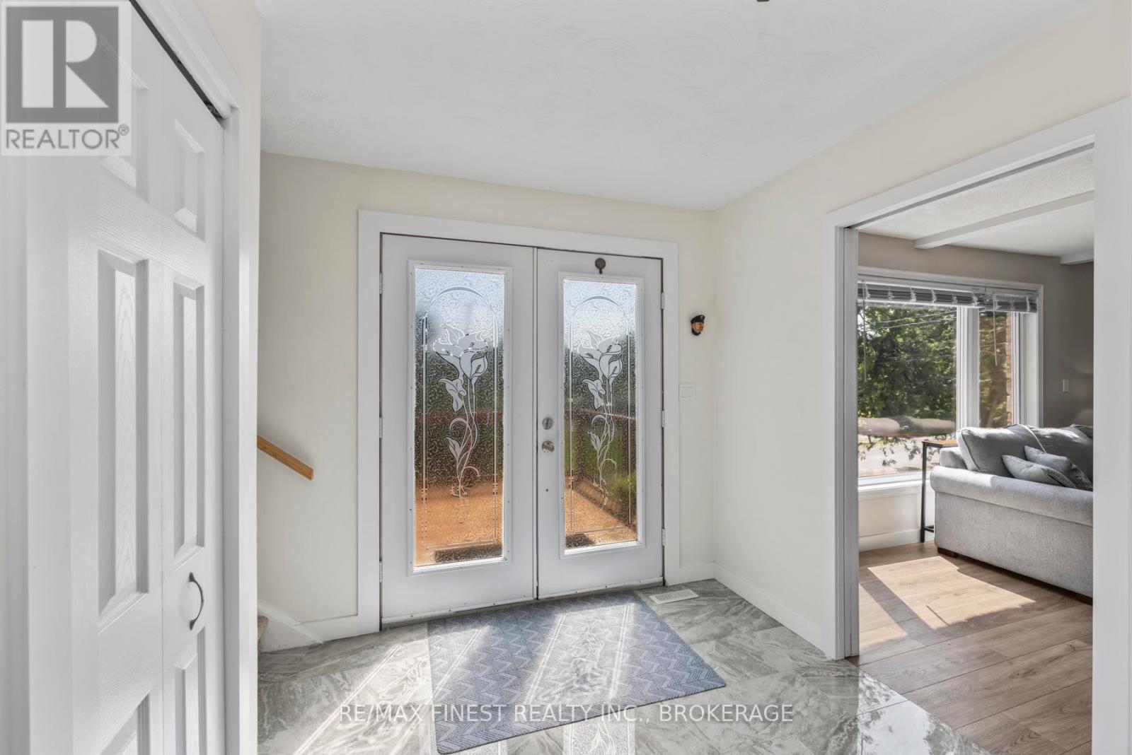 3327 Loughborough Drive, Kingston, Ontario  K0H 1S0 - Photo 4 - X12383617
