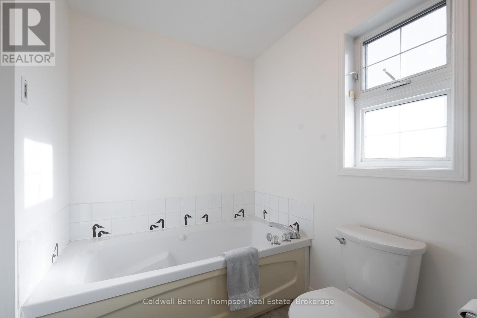 30 Church Street, Huntsville, Ontario  P1H 1G8 - Photo 25 - X12383649
