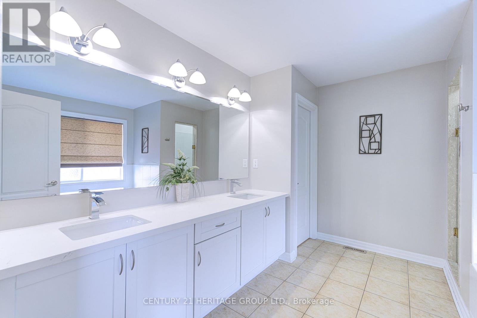 1406 Marshall Crescent, Milton, Ontario  L9T 6T9 - Photo 25 - W12270553