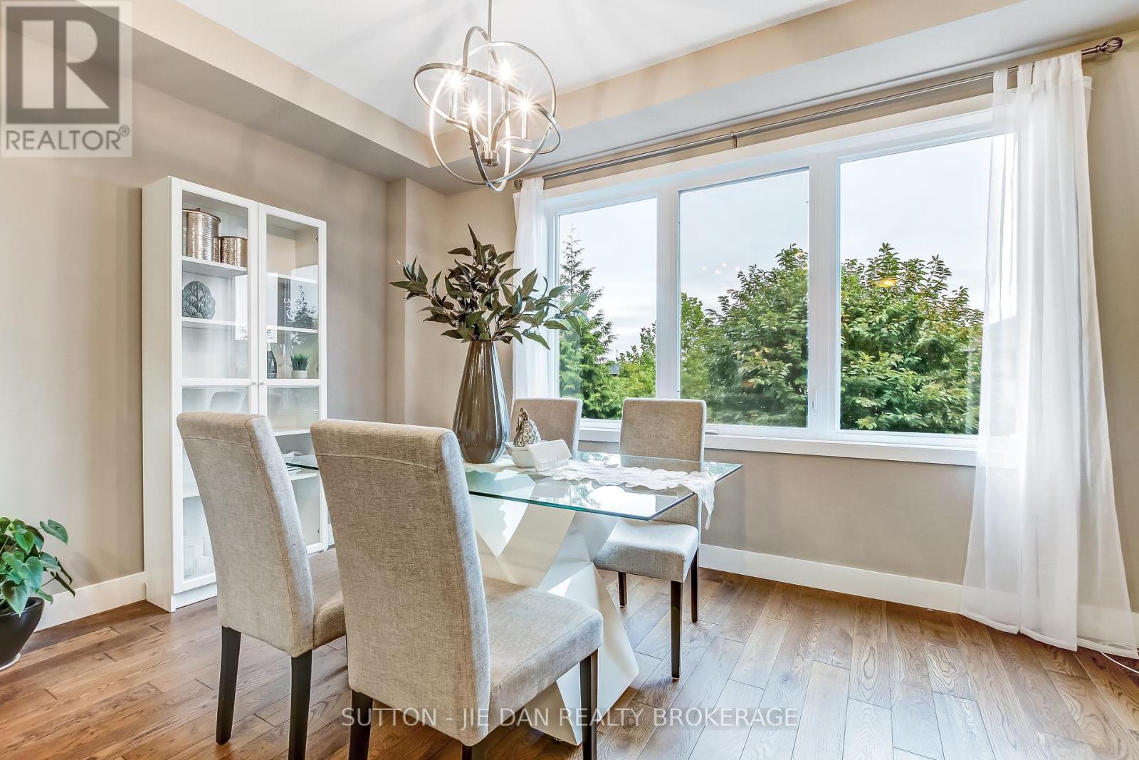 236 - 1960 Dalmagarry Road, London North (North E), Ontario  N6G 0T8 - Photo 8 - X12383608
