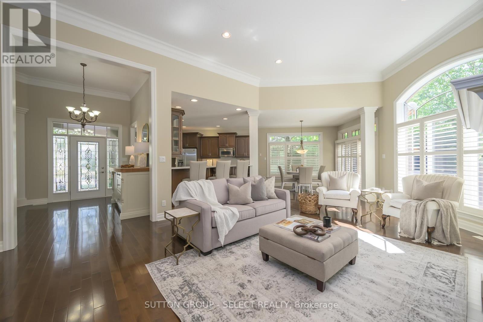 61 - 2014 Valleyrun Boulevard, London North (North R), Ontario  N6G 5N8 - Photo 12 - X12383634