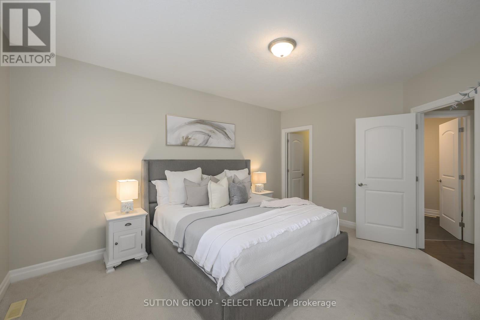 61 - 2014 Valleyrun Boulevard, London North (North R), Ontario  N6G 5N8 - Photo 16 - X12383634