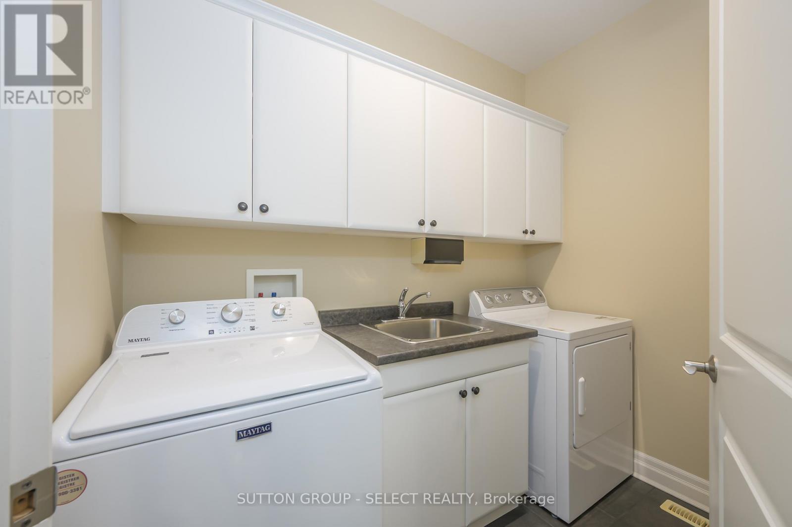 61 - 2014 Valleyrun Boulevard, London North (North R), Ontario  N6G 5N8 - Photo 20 - X12383634