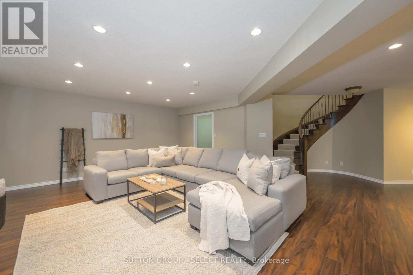 61 - 2014 Valleyrun Boulevard, London North (North R), Ontario  N6G 5N8 - Photo 25 - X12383634