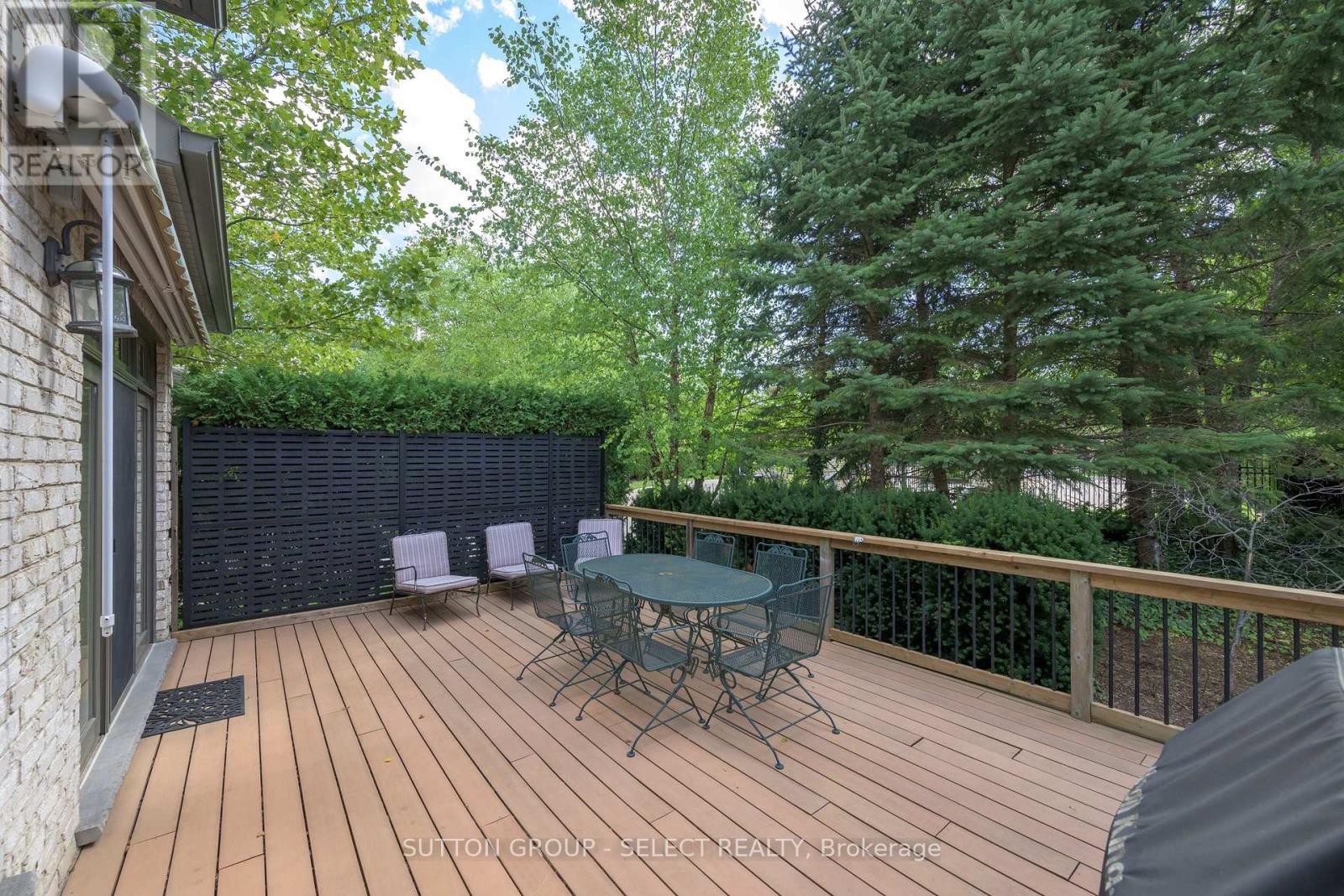 61 - 2014 Valleyrun Boulevard, London North (North R), Ontario  N6G 5N8 - Photo 33 - X12383634