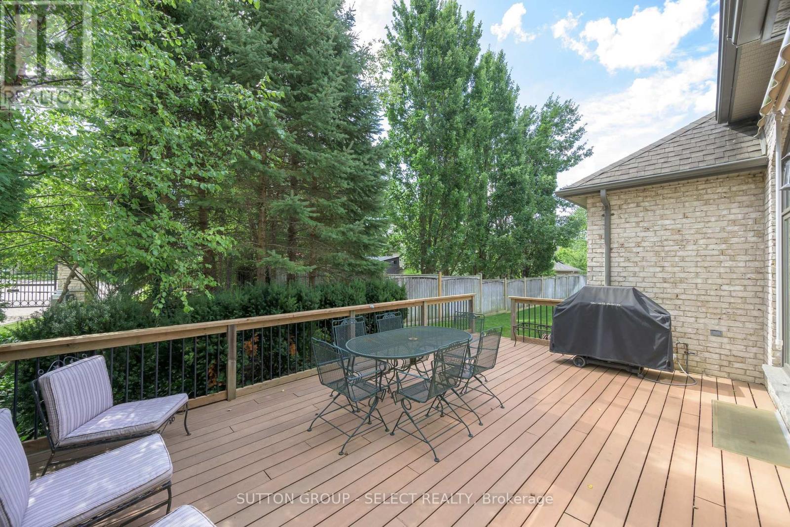 61 - 2014 Valleyrun Boulevard, London North (North R), Ontario  N6G 5N8 - Photo 34 - X12383634