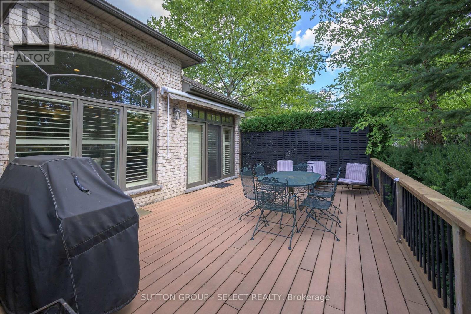 61 - 2014 Valleyrun Boulevard, London North (North R), Ontario  N6G 5N8 - Photo 35 - X12383634
