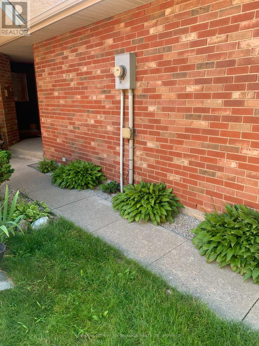 67 Foundry Street, Leamington, Ontario  N8H 1C5 - Photo 4 - X12383667